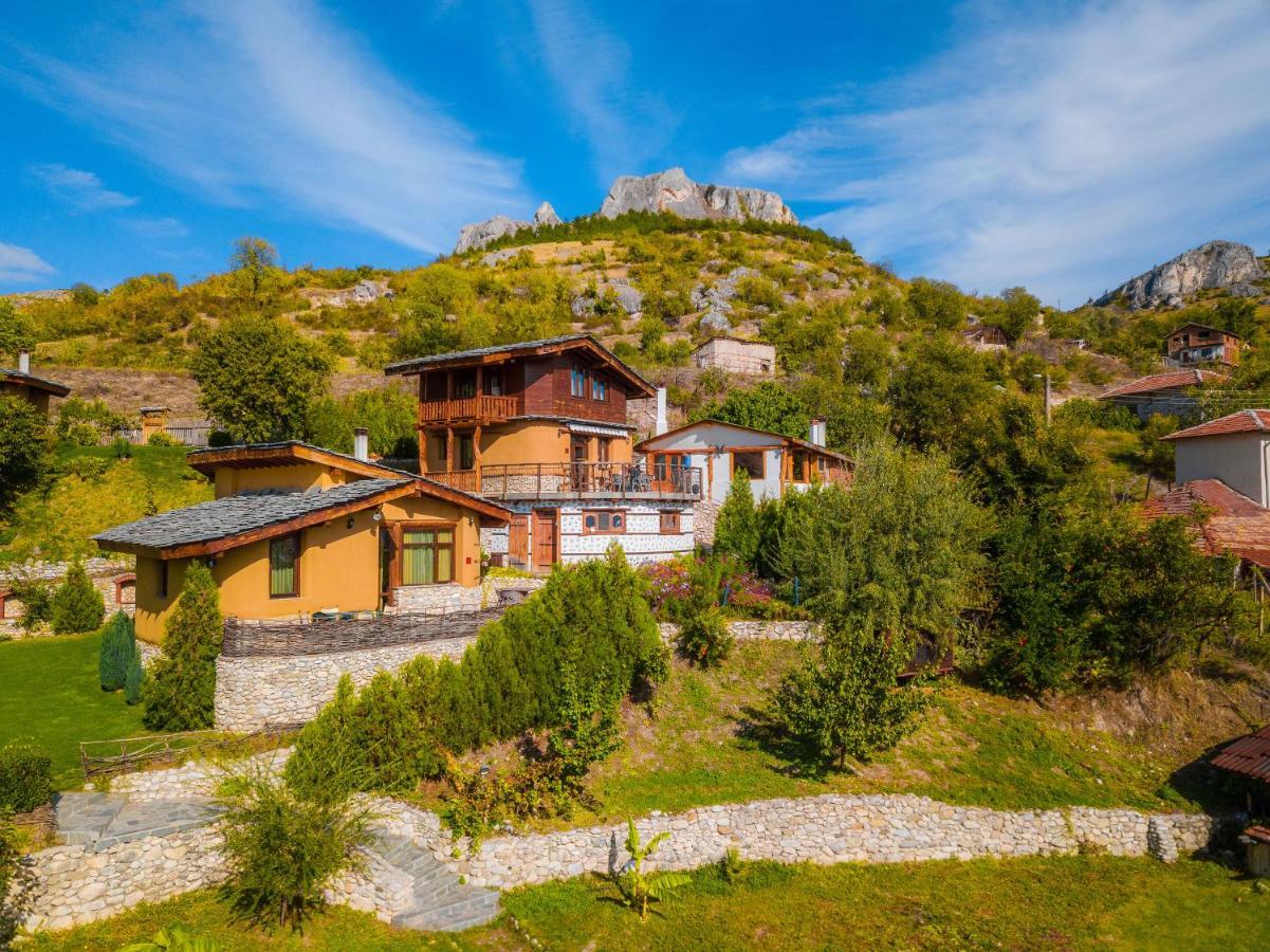 Eco Village Under The Cliffs Ilindentsi Exterior foto