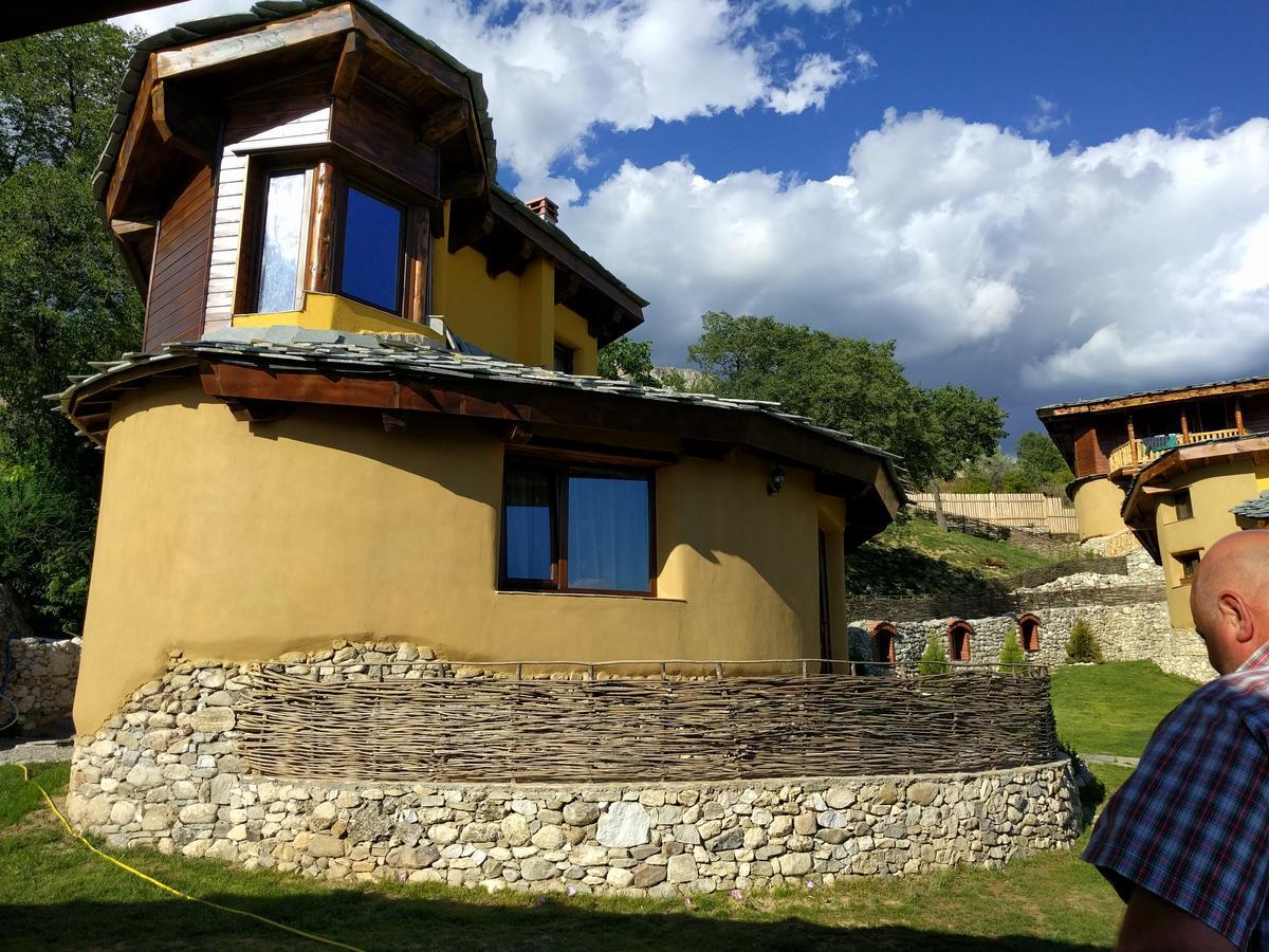 Eco Village Under The Cliffs Ilindentsi Exterior foto