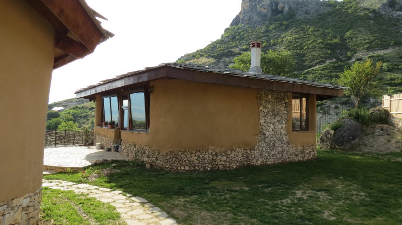 Eco Village Under The Cliffs Ilindentsi Exterior foto